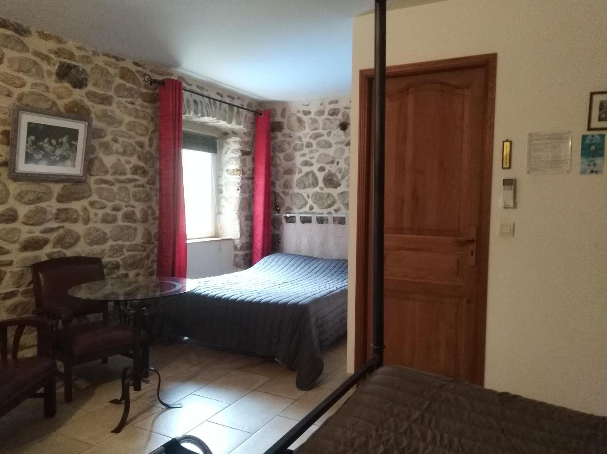 Le Mas de la Musardiere chambres d hotes Les Assions Exterior foto