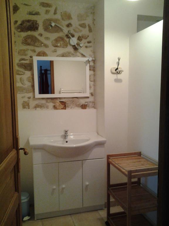 Le Mas de la Musardiere chambres d hotes Les Assions Habitación foto